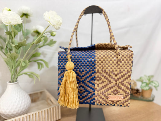 Navy blue, beige & chocolate