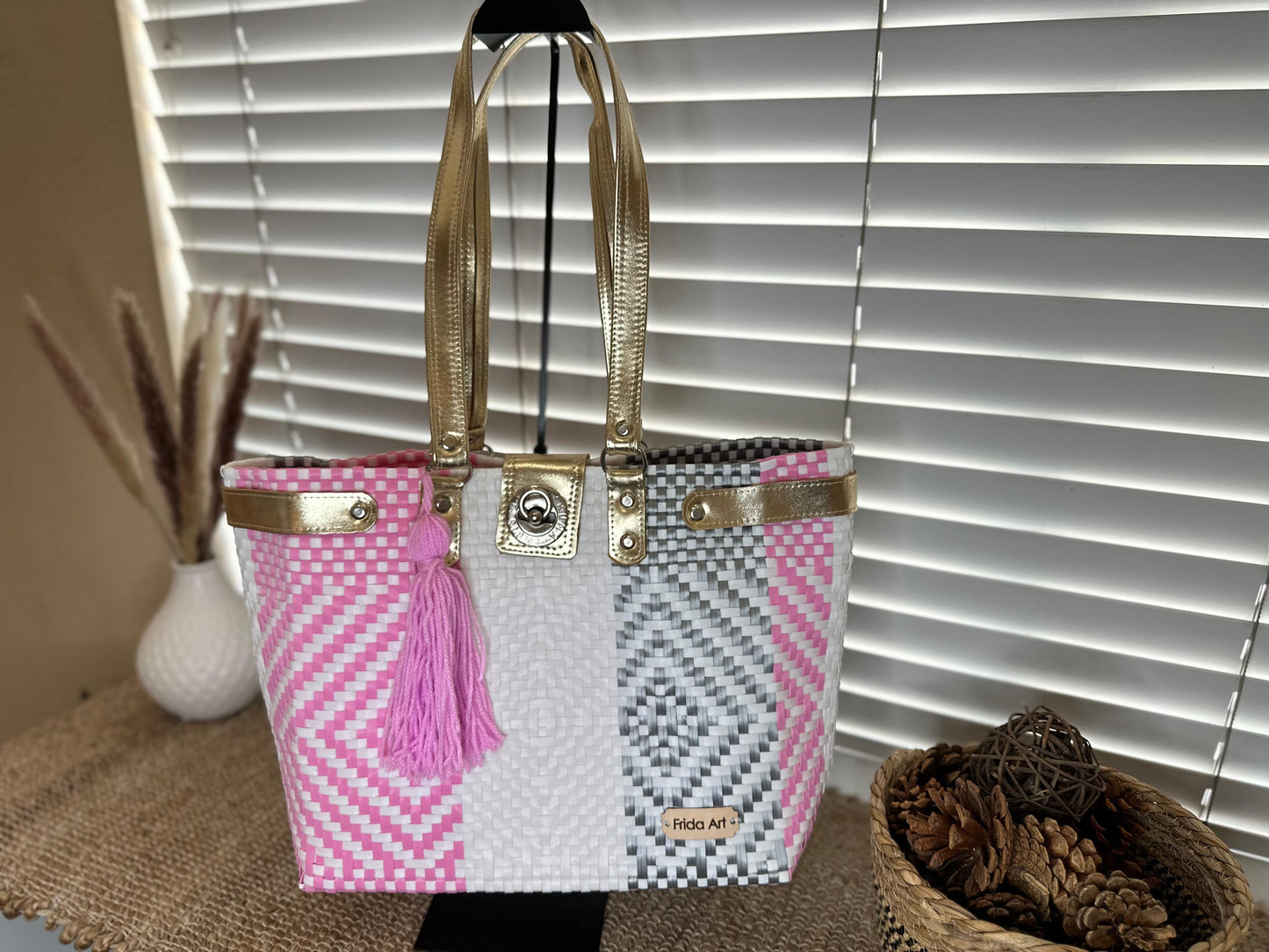 Pink, solver & white